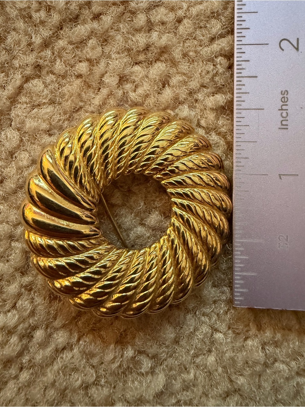 Vintage Monet Gold Tone Twisted Wreath Circle Brooch Signed Textured Pin